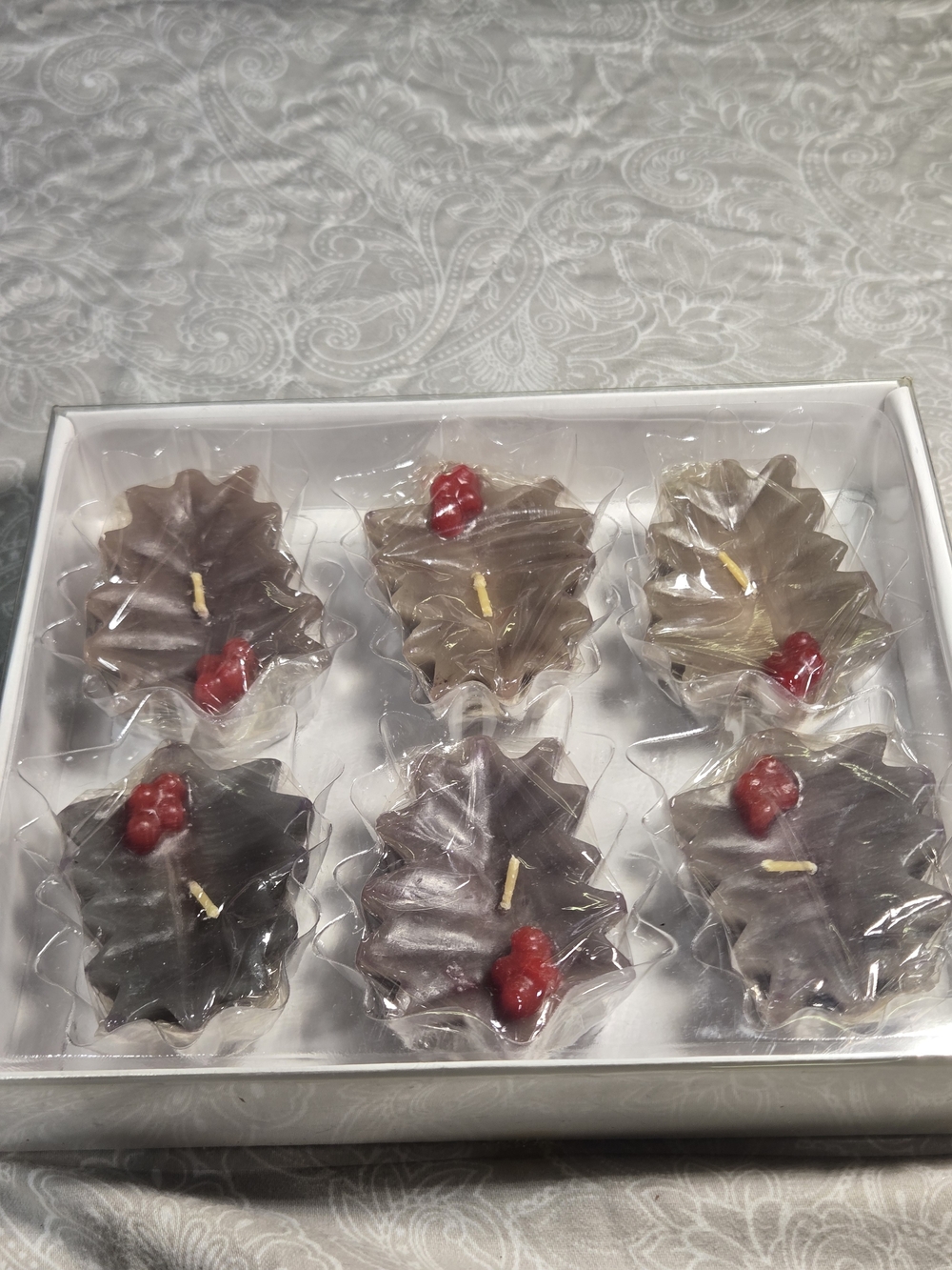 Vintage Hallmark Candles *NEW In Box* Christmas Holly Berry Leaf Shape Green Red